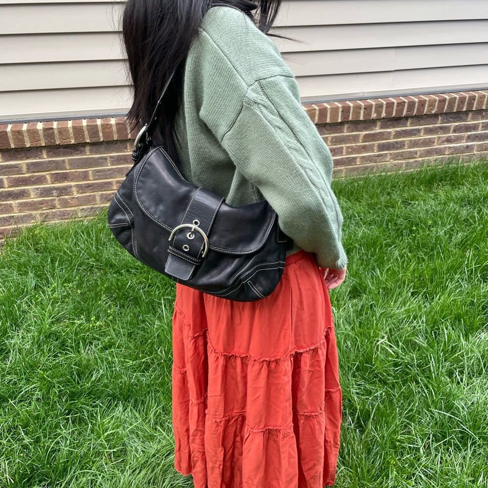 Vintage Coach Soho Large Leather Shoulder Bag in Black
